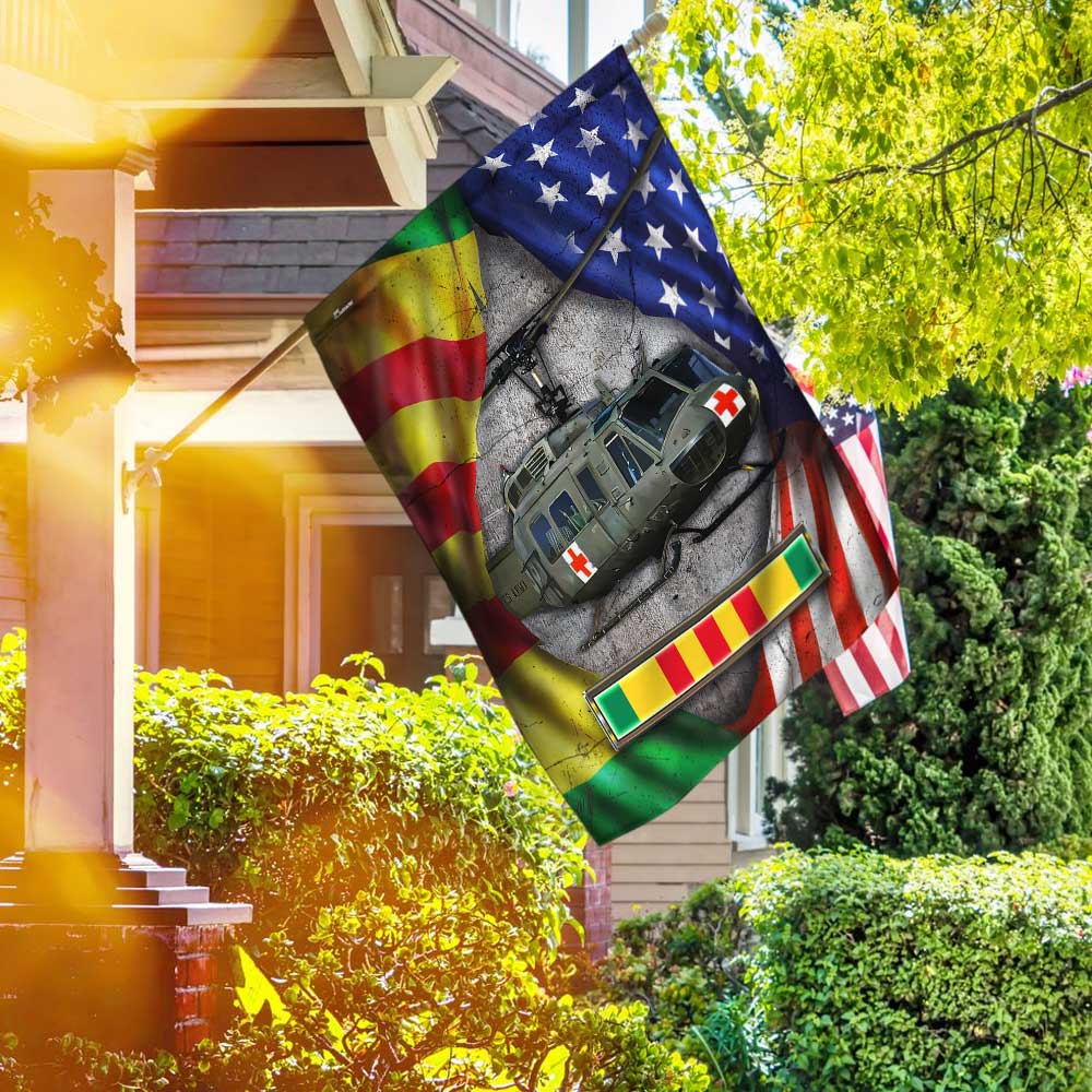 MedEvac Helicopter Never Forget Vietnam War Flag DBD2687Fv3